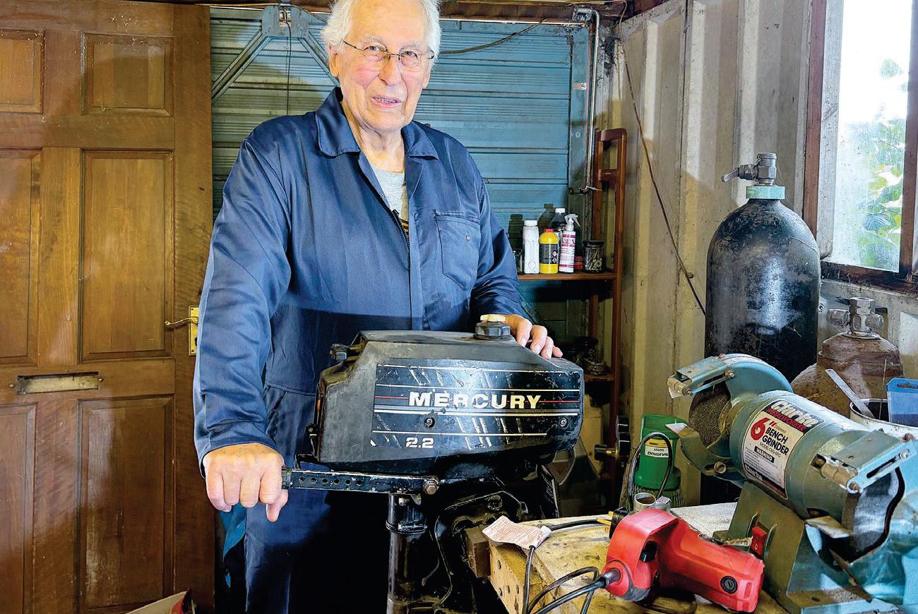 How to service a 2-stroke outboard