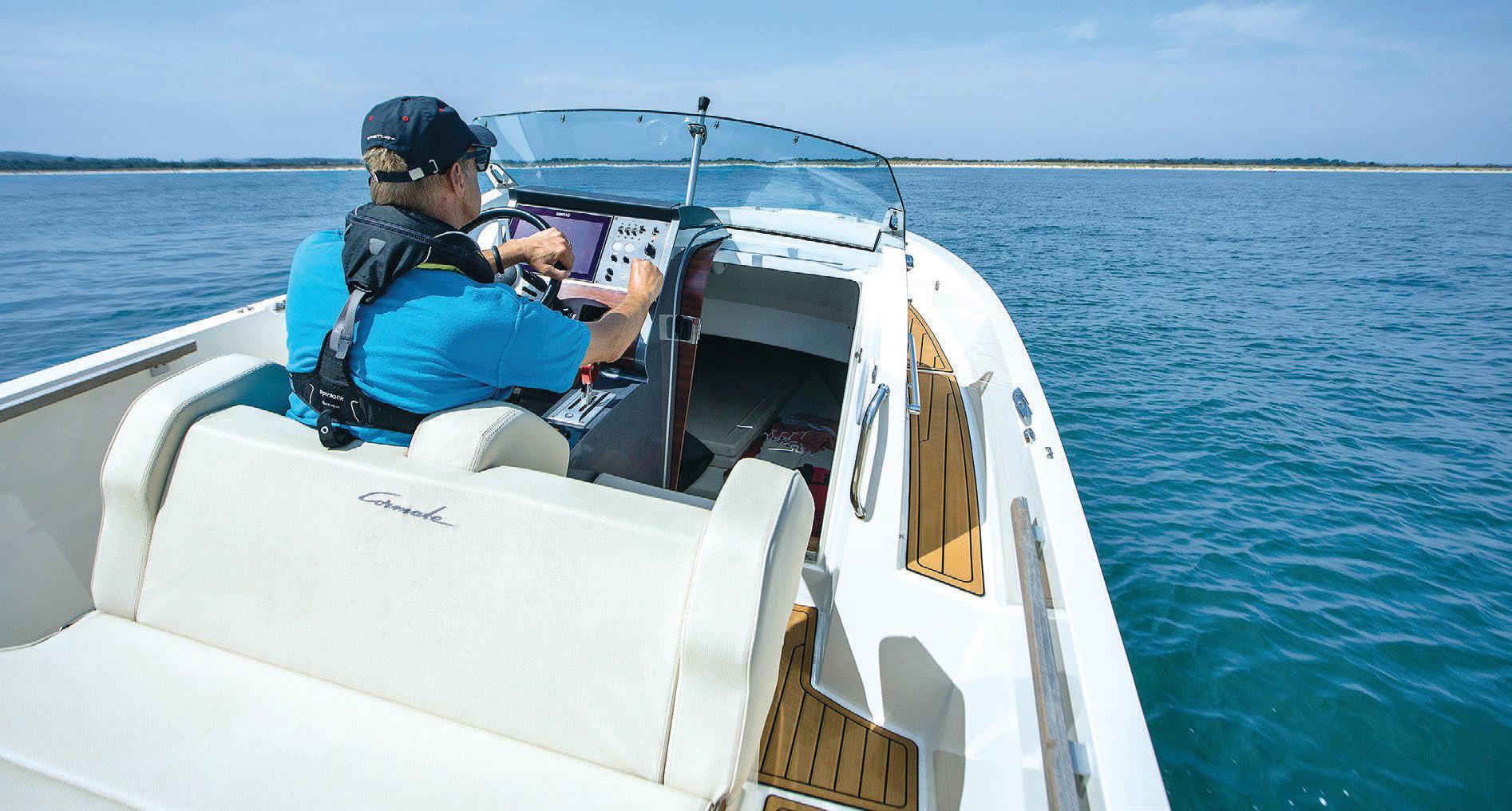 TRIM A BOAT