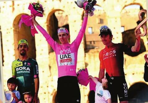 LIFETIME ACHIEVEMENT AWARD Geraint Thomas
