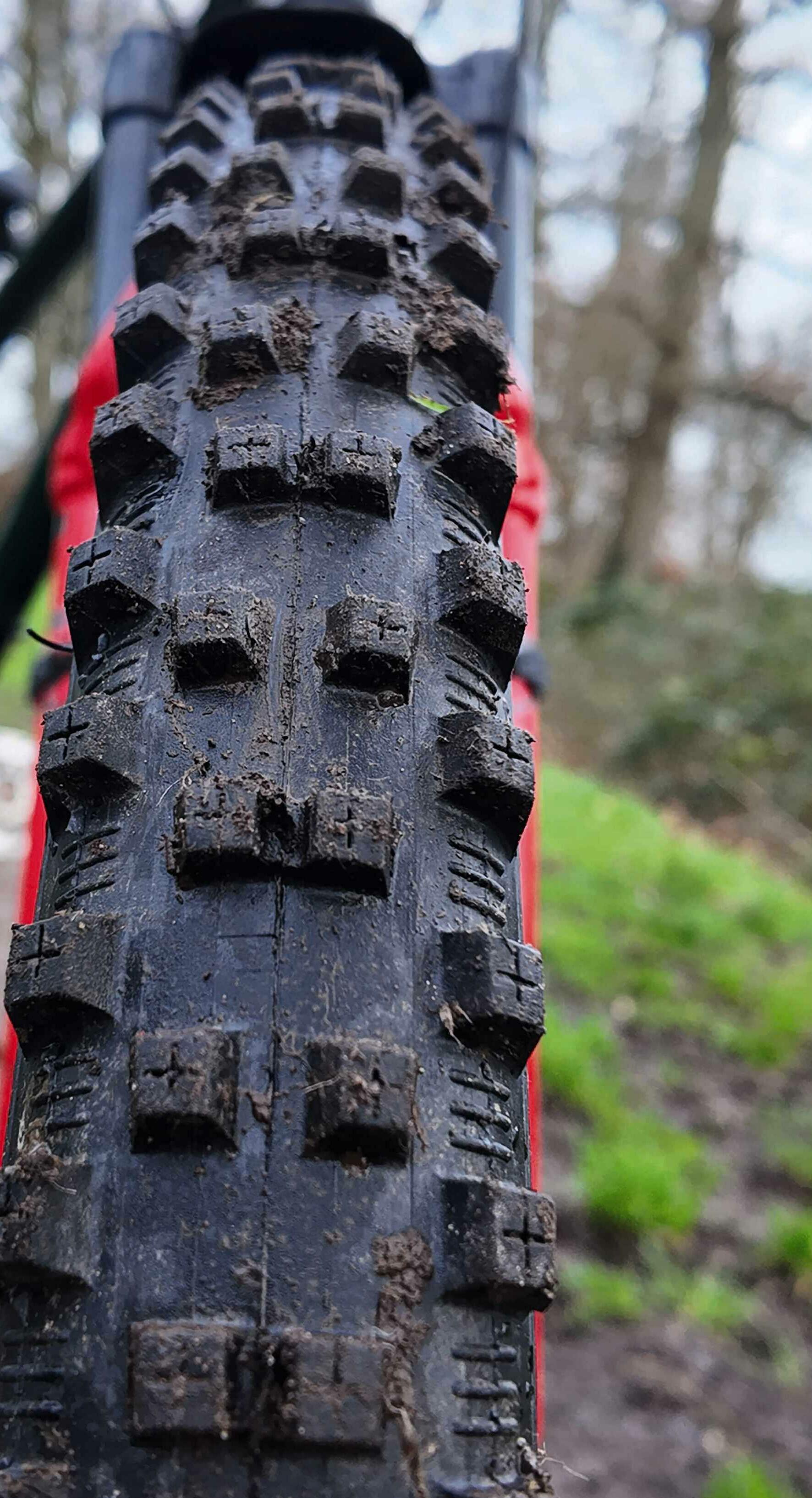 NUTRAK SNAP WLT FULL 40 GXE CORE MUD TYRE
