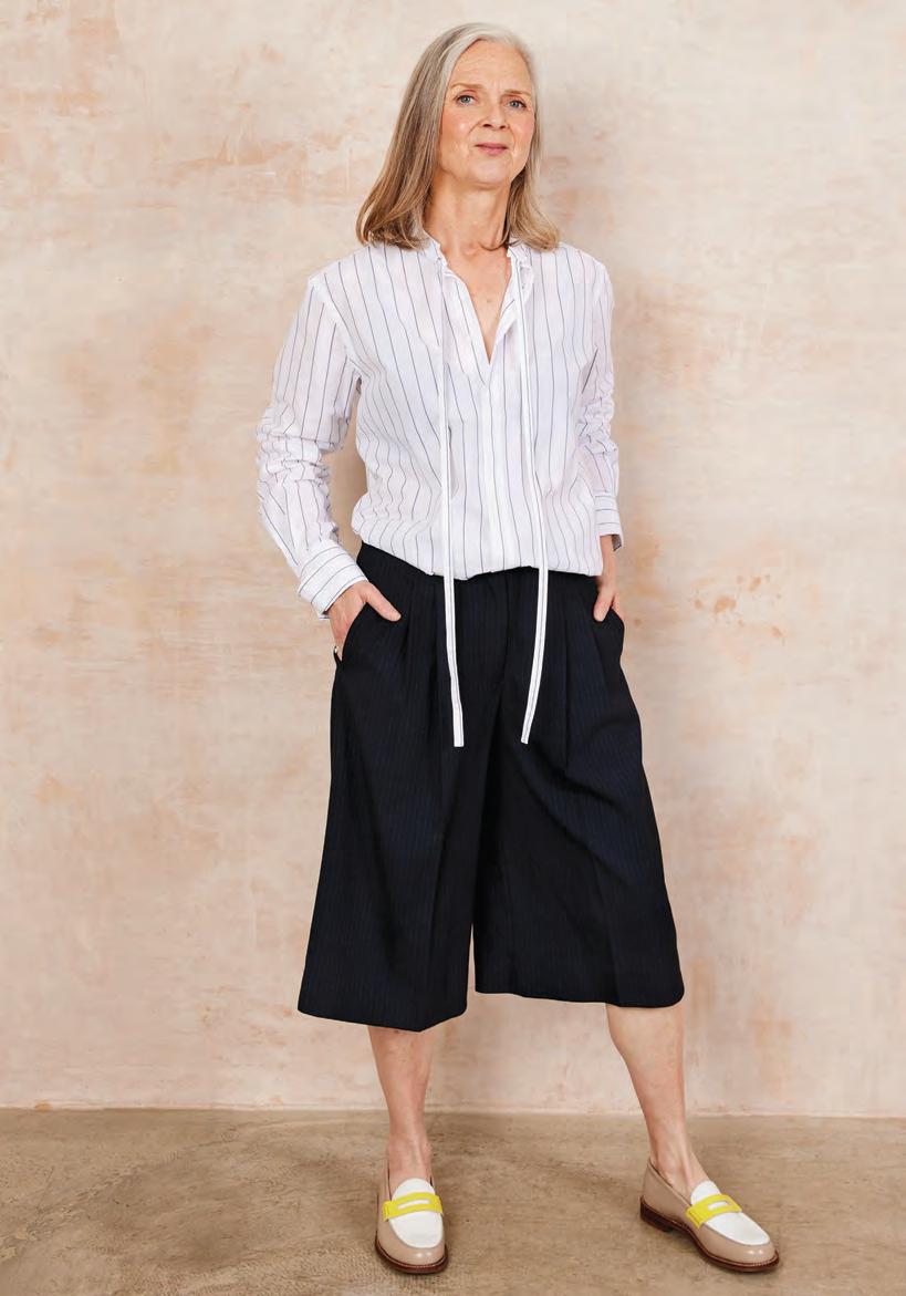 YES, you can wear BERMUDA SHORTS!