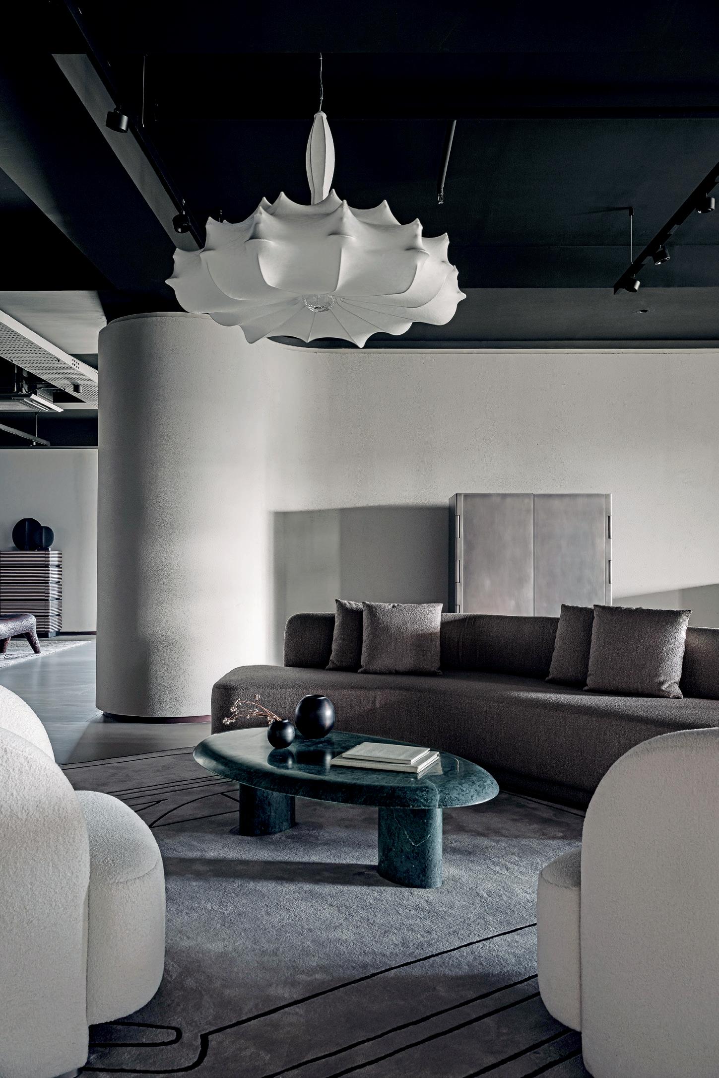 LIAISON WITH LUXURY
