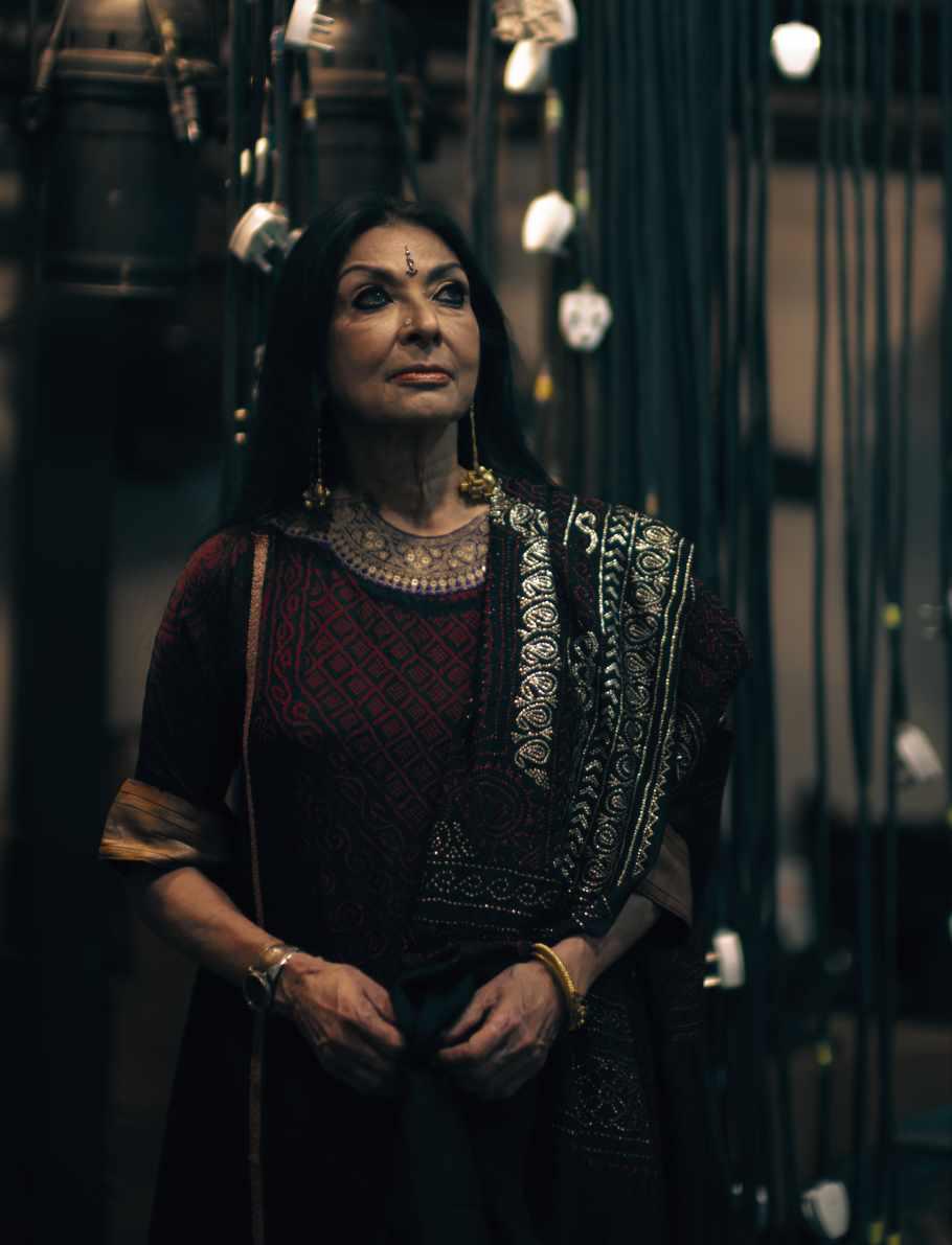 THE GREAT SPECTACLES OF INDIA: RITUAL PERFORMANCE AND SPORT