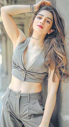 Is she real, or am AI fooled?