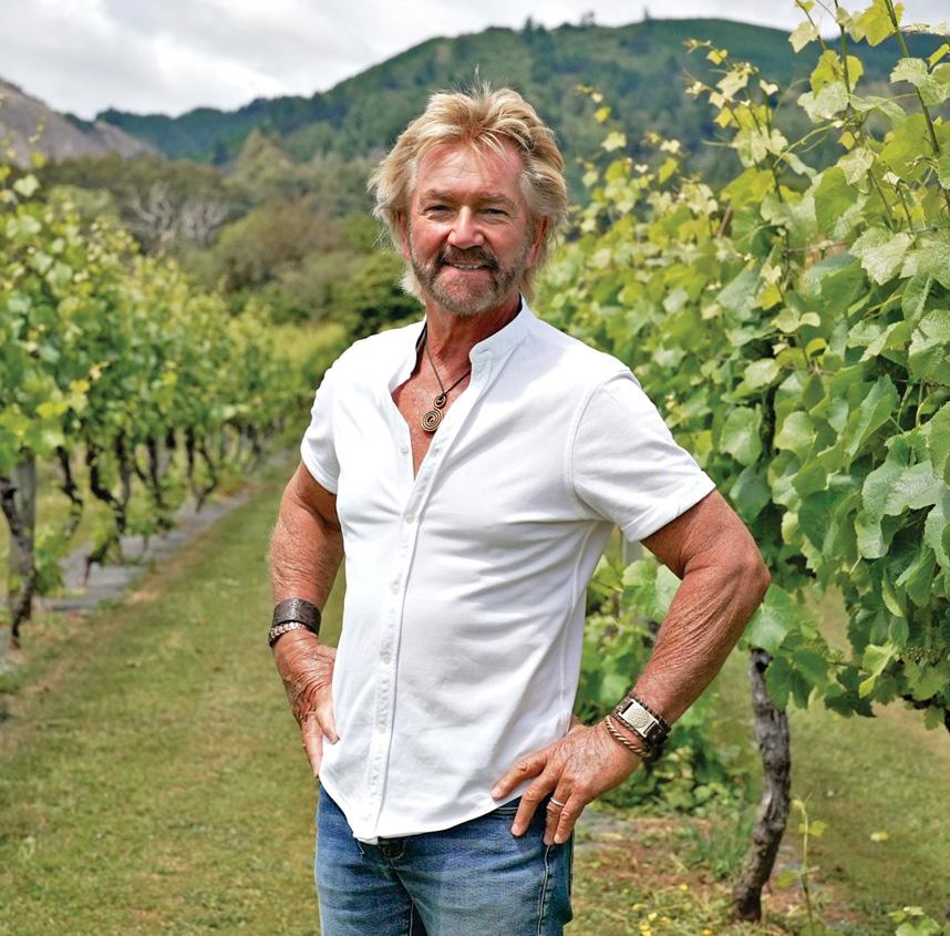 NOEL EDMONDS' KIWI ADVENTURE