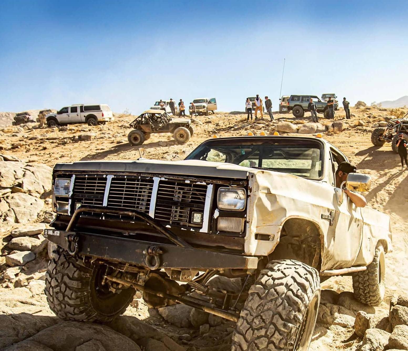25 SHOWSTOPPING 4X4S FOUND OUTSIDE THE KING OF THE HAMMERS RACE