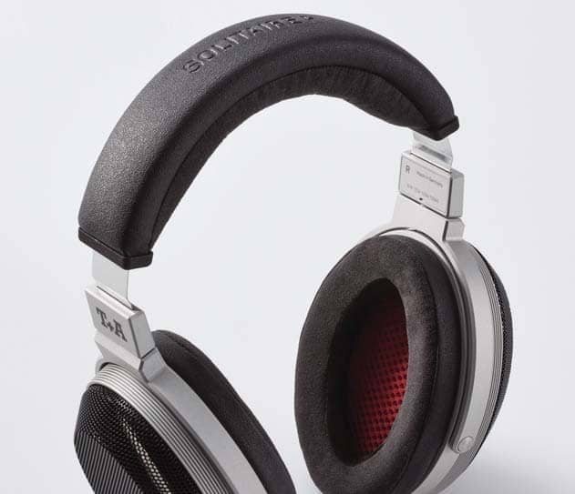T+A Solitaire P headphones and HA 200 DACheadphone amplifier