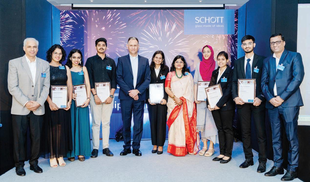 SCHOTT FIOLAX® Scholarship Program: Empowering future pharmacists