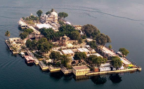 WHERE OPULENCE MEETS TRADITION