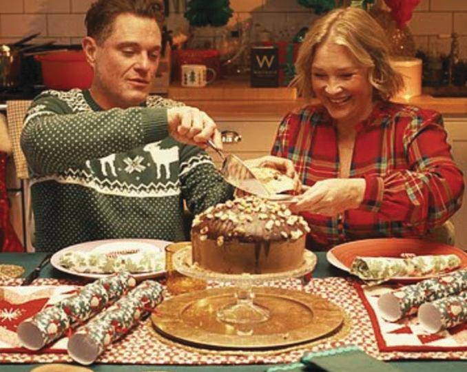 GAVIN AND STACEY REUNITE!