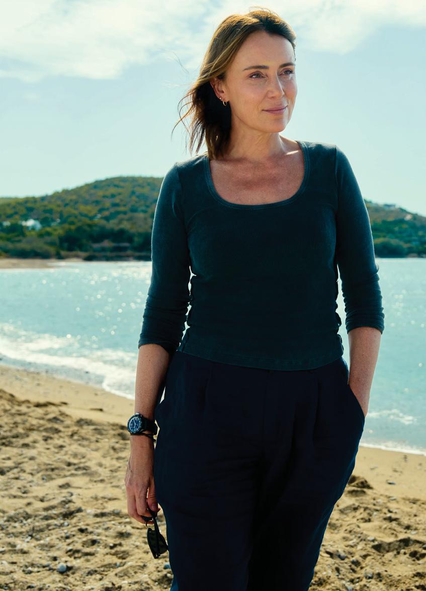 Keeley Hawes 'IT WAS LOVELY TO BE BACK IN GREECE!'