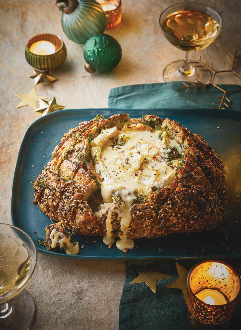 Fondue garlic tear-and-share loaf