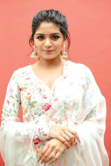 'మాస్ మహారాజ్'కి జోడీగా శంకర్ కుమార్తె