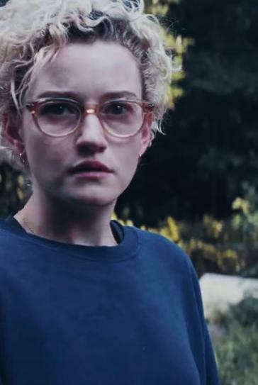 Julia GARNER