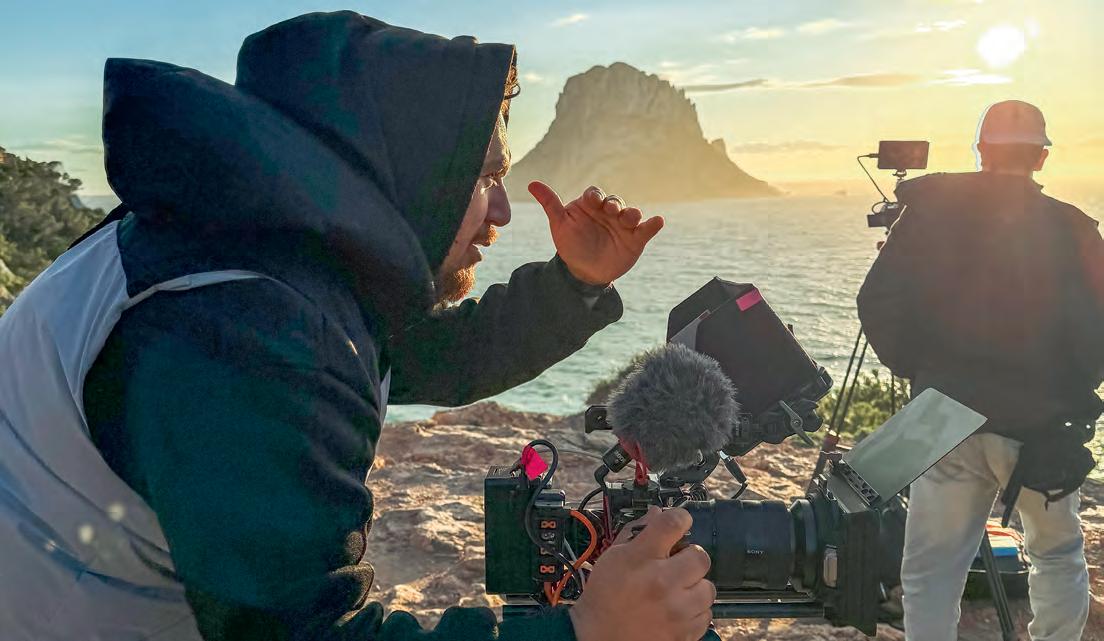 IBIZA, MÁS ALLÁ DEL GLAM