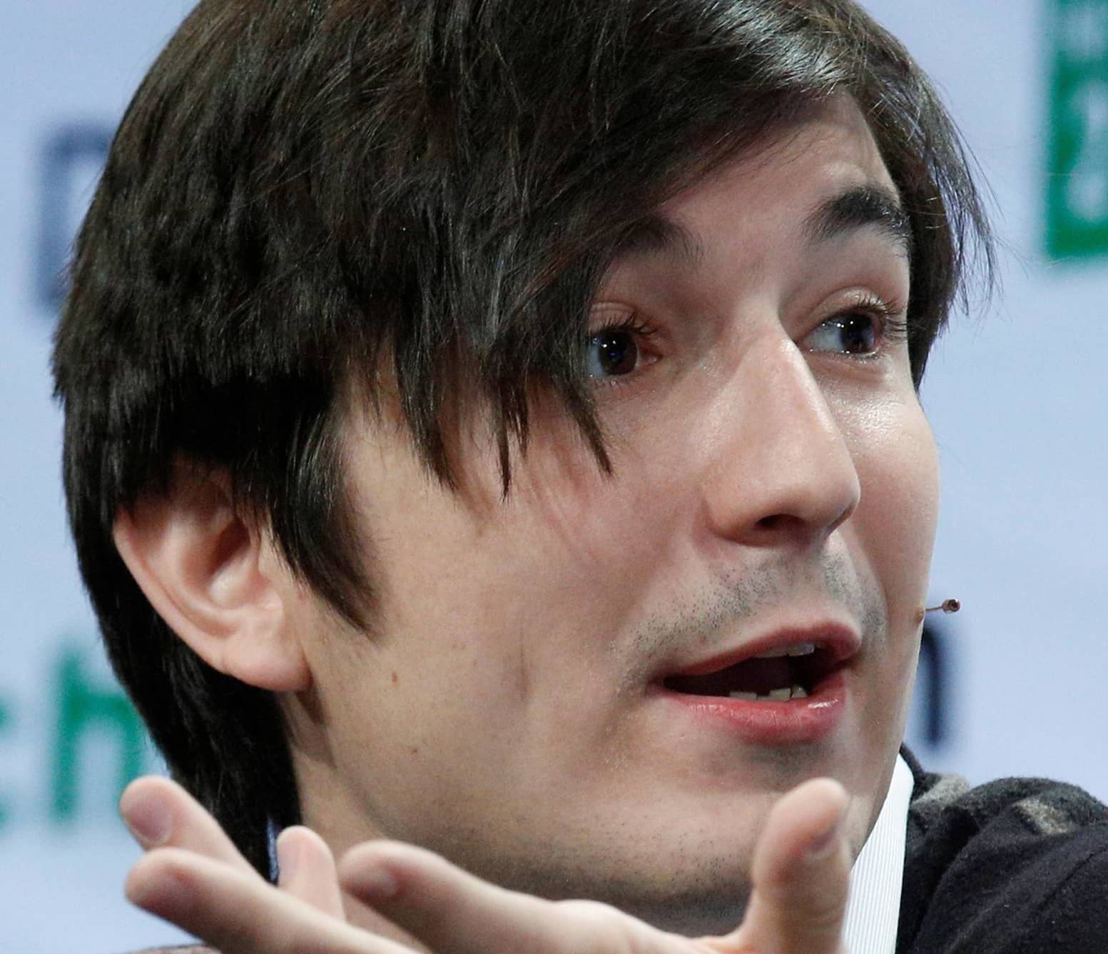 STOCK TRADING APP COMPANY ROBINHOOD FILES PLAN TO GO PUBLIC