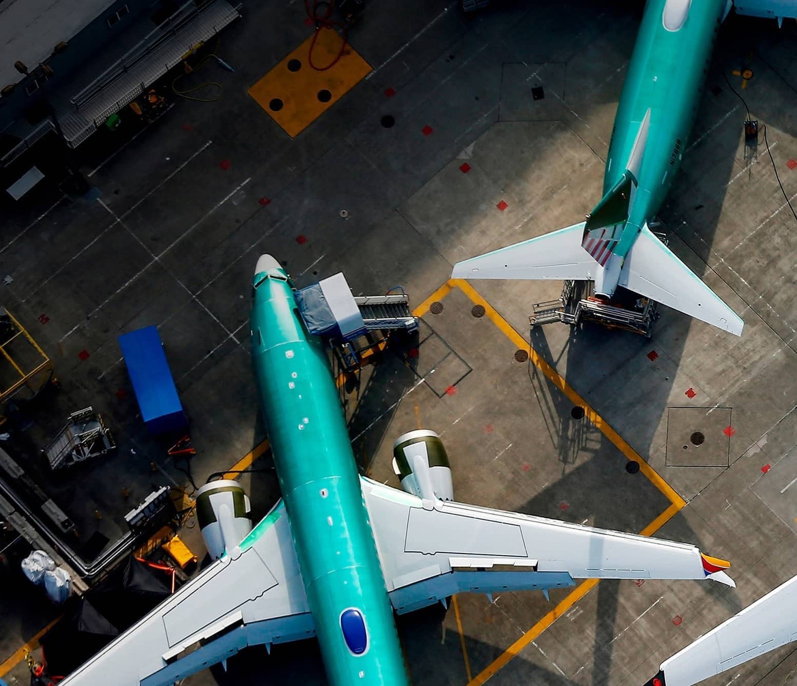 BOEING AIRLINER SALES JUMP BUT DELIVERIES LAG RIVAL AIRBUS