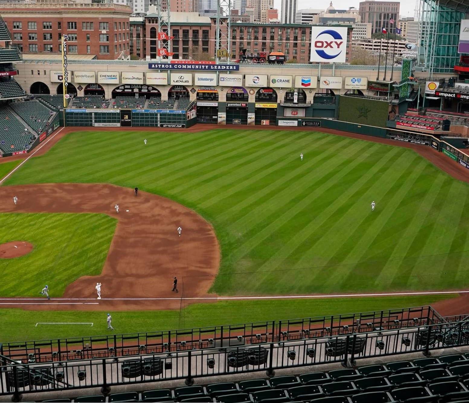 APPLE, MLB ANNOUNCE ‘FRIDAY NIGHT BASEBALL' PACKAGE