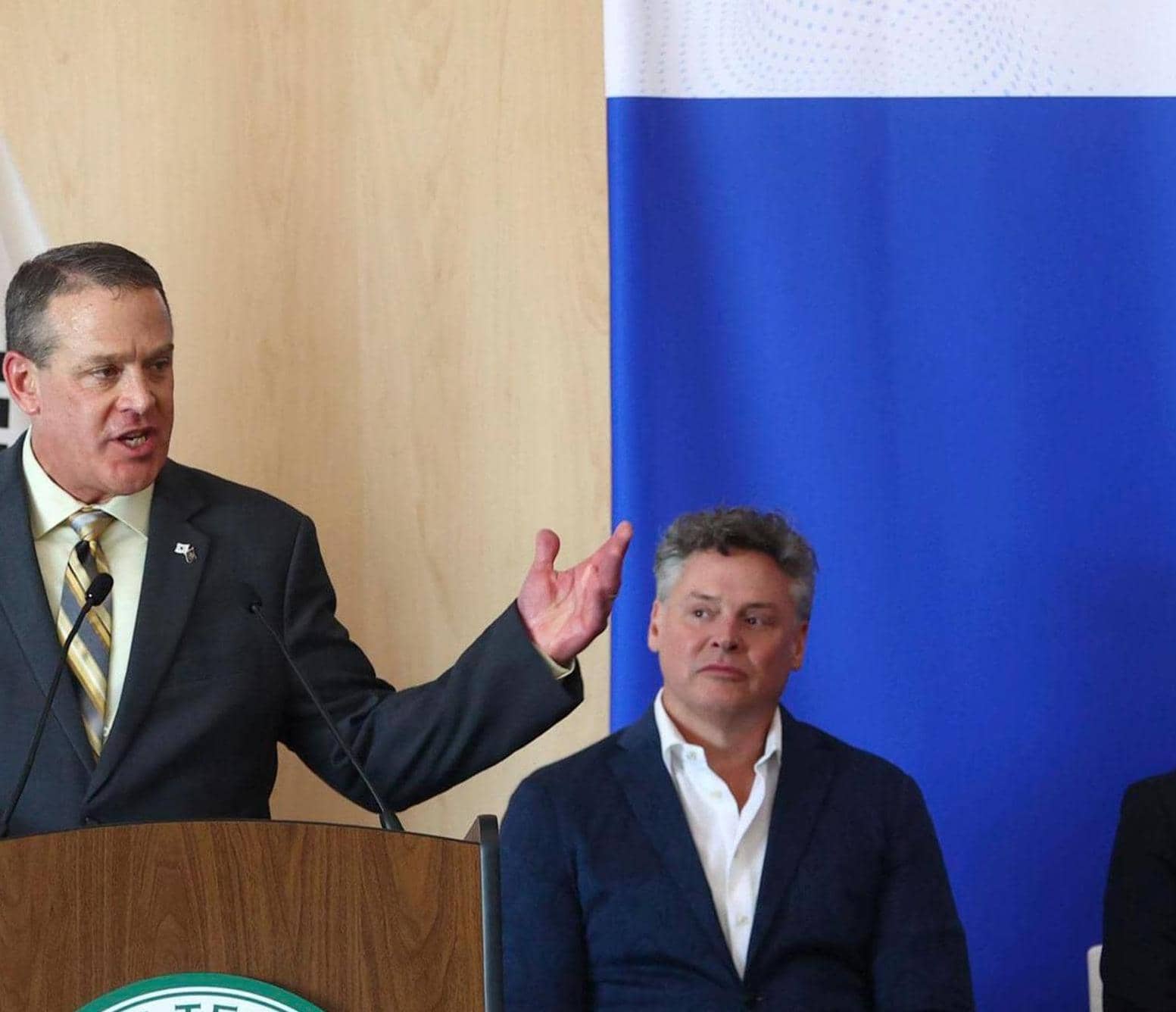 STELLANTIS, SAMSUNG PLAN INDIANA ELECTRIC CAR BATTERY PLANT