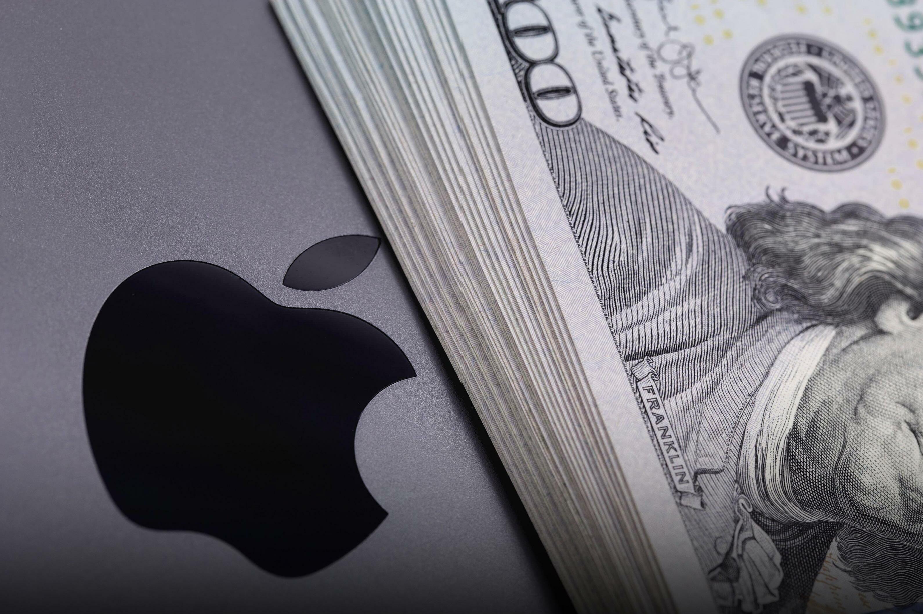 APPLE ANNOUNCES $500 BILLION INVESTMENT IN US AMID TARIFF THREATS THAT COULD AFFECT THE IPHONE