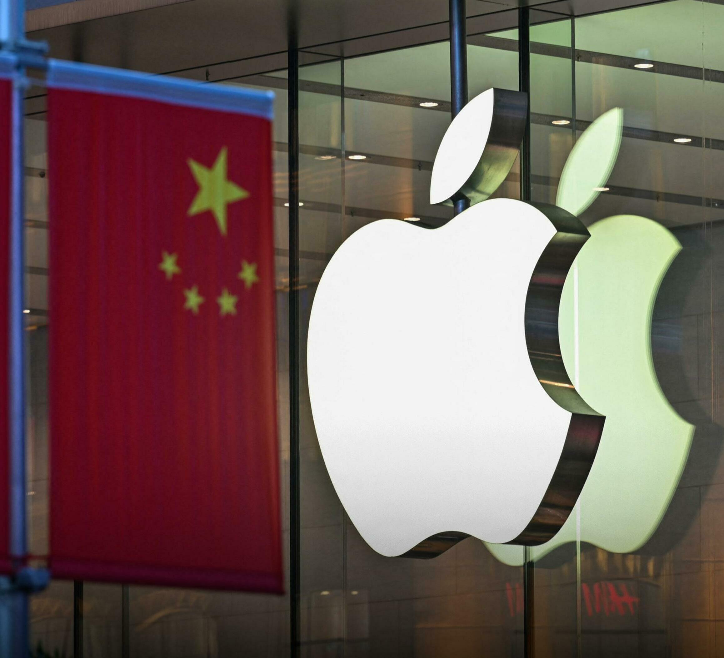 APPLE FACES APP STORE CHALLENGES IN CHINA AMID NEW ANTITRUST COMPLAINT
