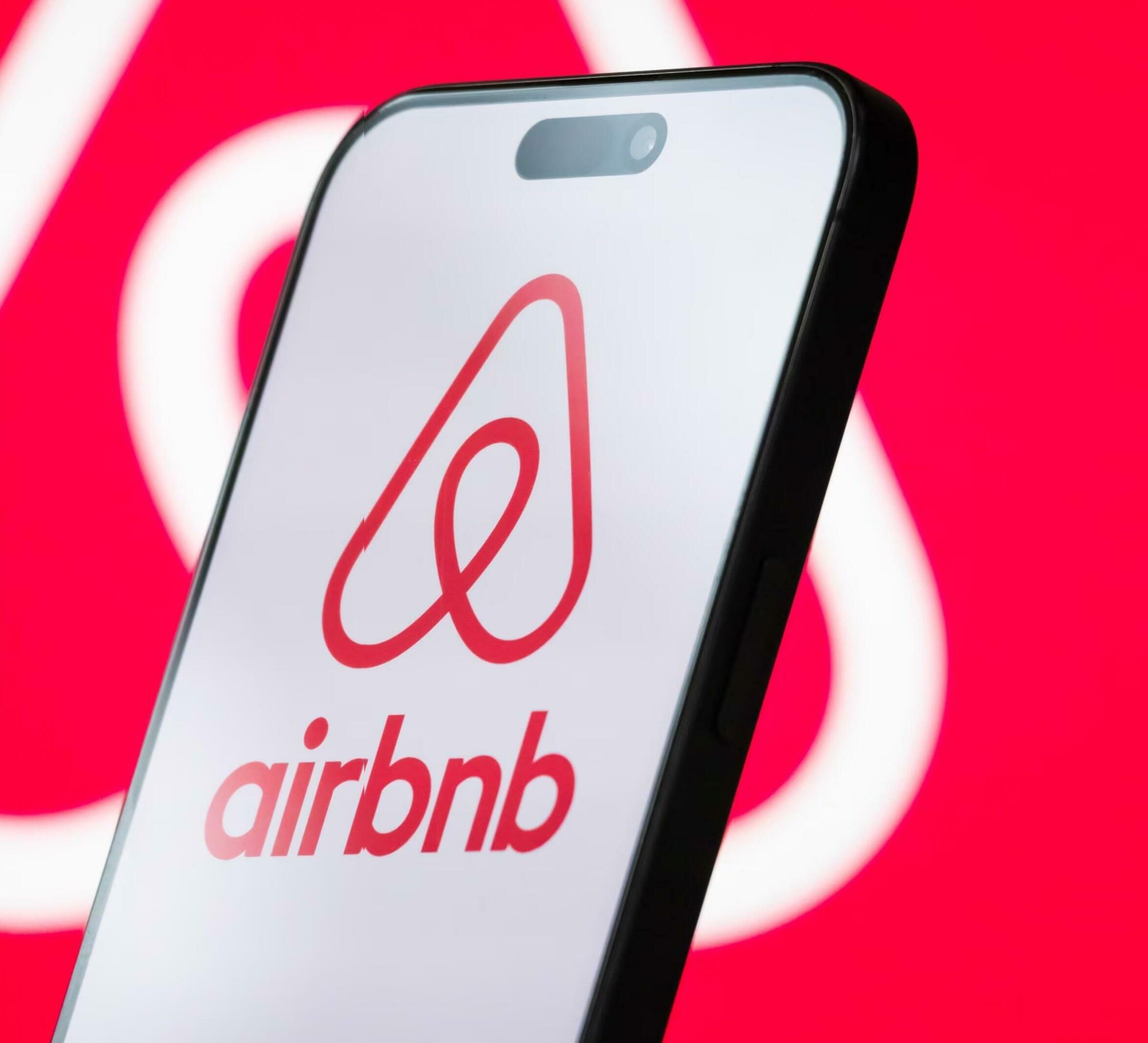 AIRBNB CEO BRIAN CHESKY SAYS OPENAI TOOLS “NOT READY” FOR FULL CHATGPT INTEGRATION