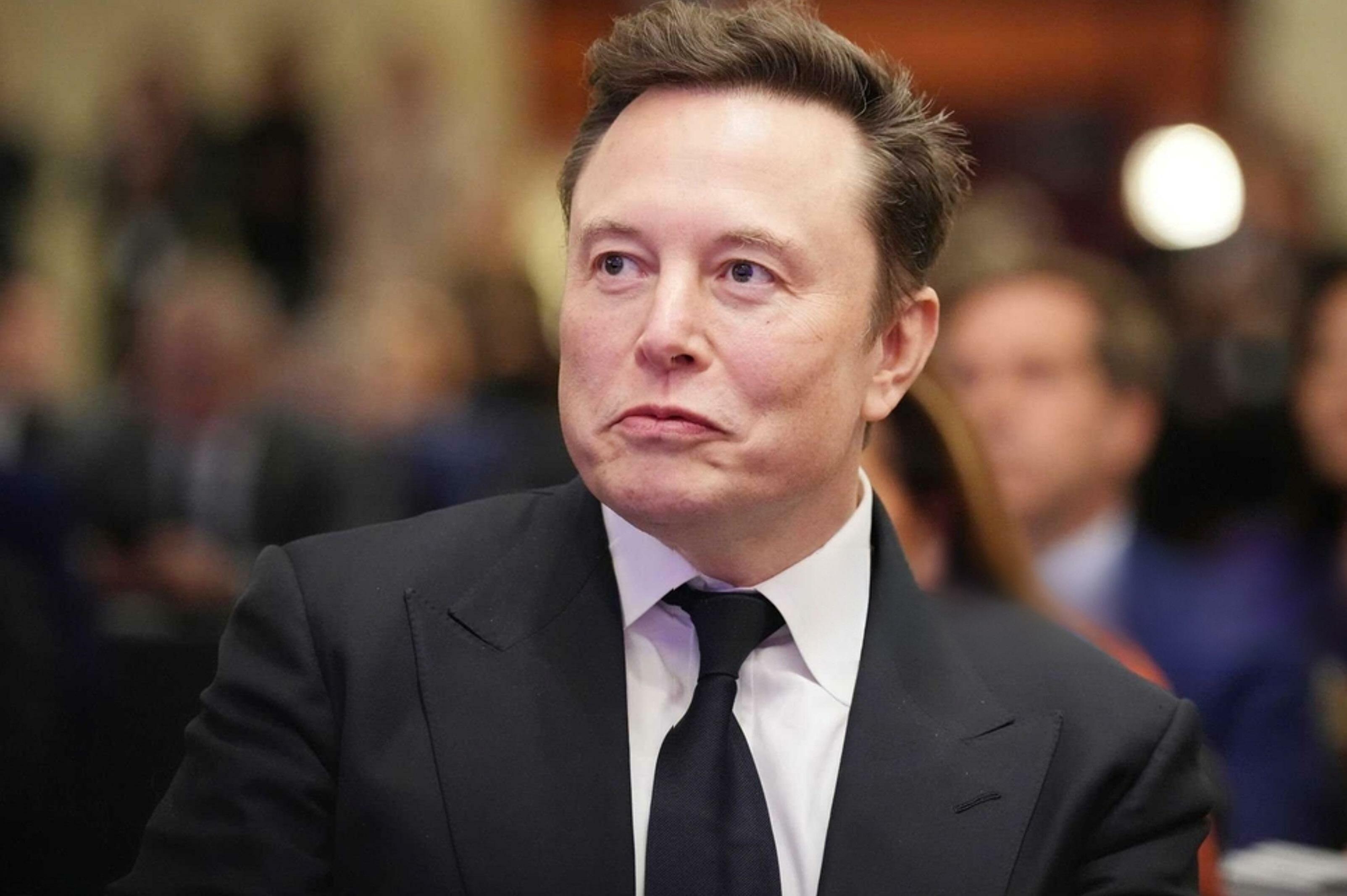 MUSK'S NEW GROKIPEDIA PLATFORM CRASHES ON LAUNCH DAY AFTER HOSTING NEARLY 900,000 ARTICLES