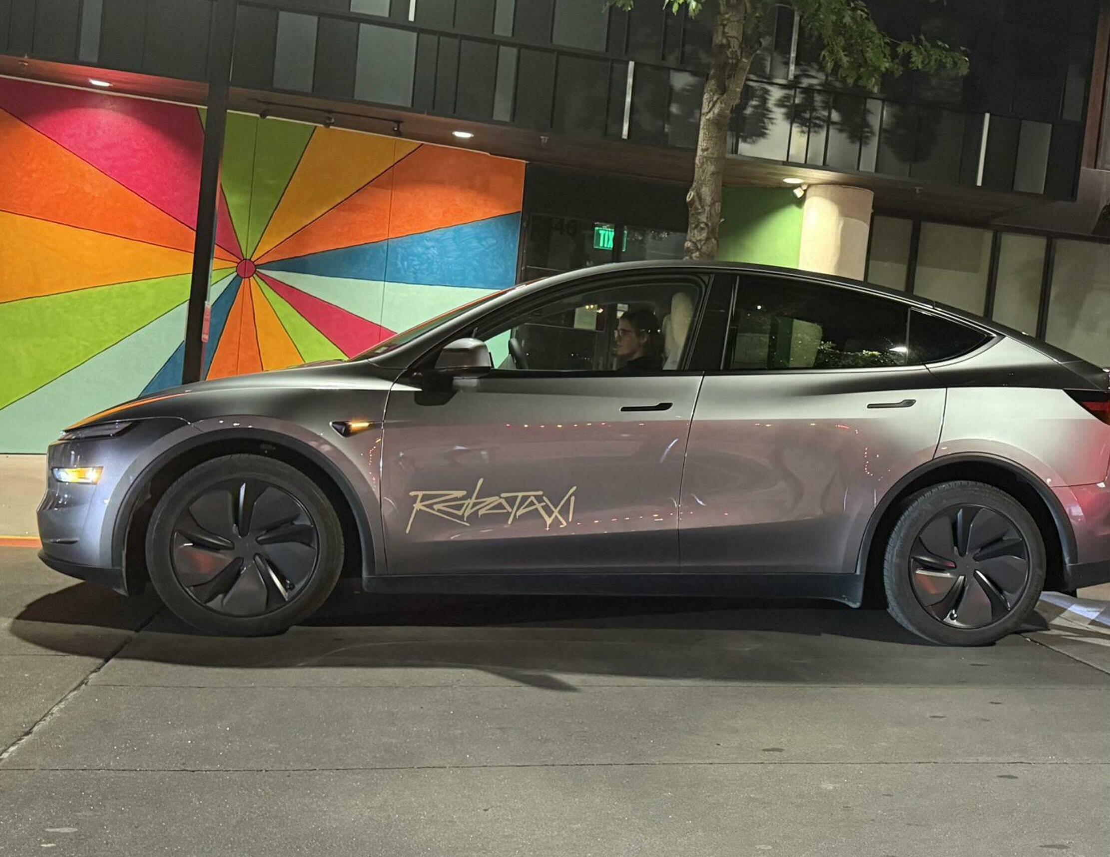 TESLA REVISES ROBOTAXI FLEET TARGETS IN AUSTIN AS DEVELOPMENT PRIORITIES SHIFT