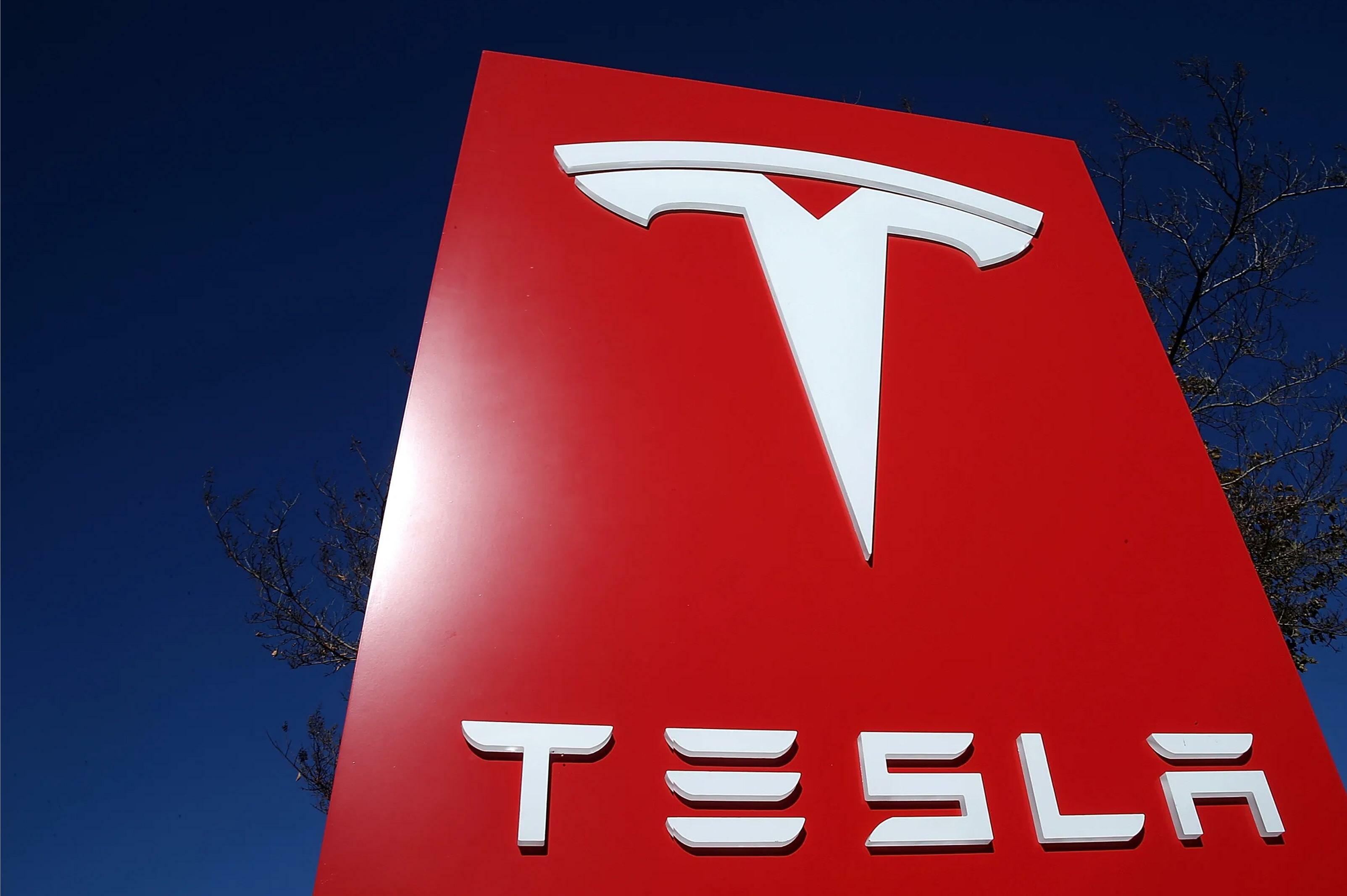 TESLA SHARES RISE AFTER MUSK CONFIRMS DRIVERLESS ROBOTAXI TESTING