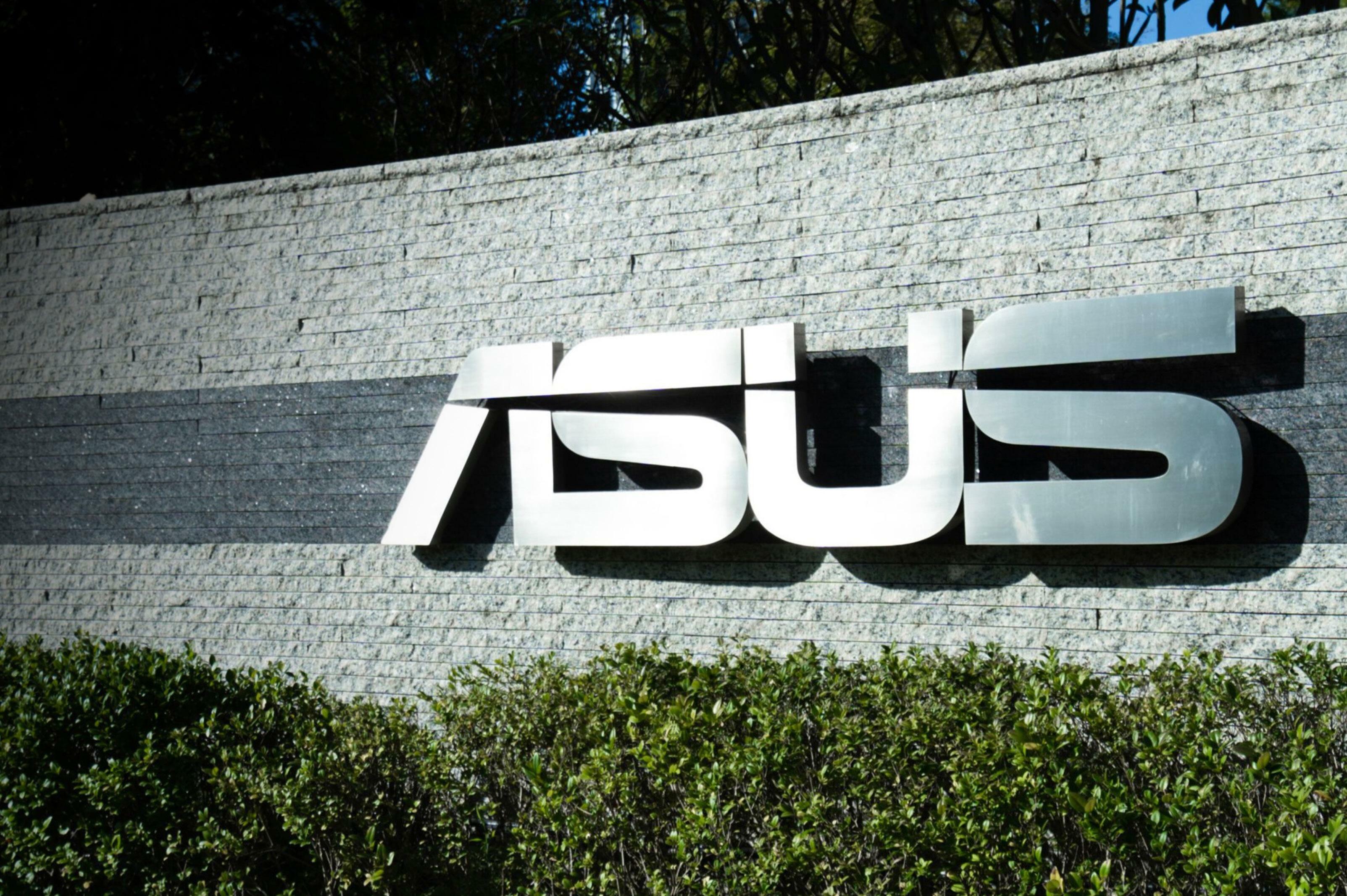 ASUS CONFIRMS EXIT FROM SMARTPHONE MARKET
