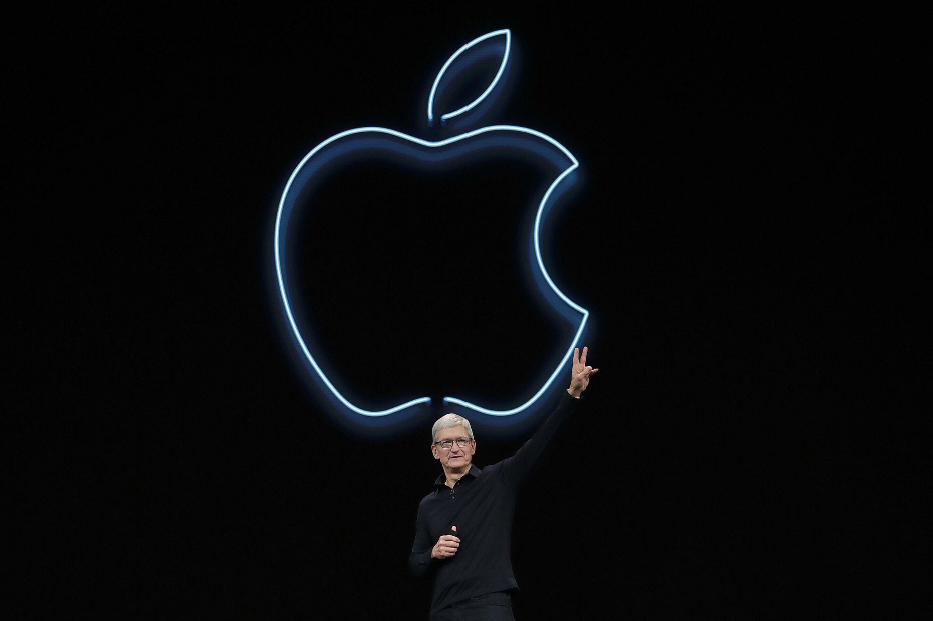 TIM COOK NAMES APPLE'S GREATEST CONTRIBUTIONS, TALKS TARIFF REFUNDS AND RETIREMENT RUMORS