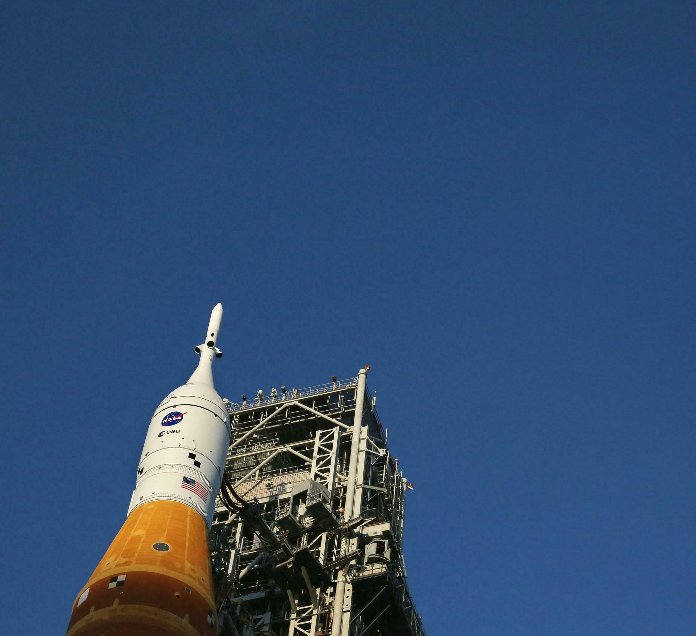 NASA LAYS OUT PERMANENT MOON BASE PLAN AND NUCLEAR-POWERED MARS MISSION
