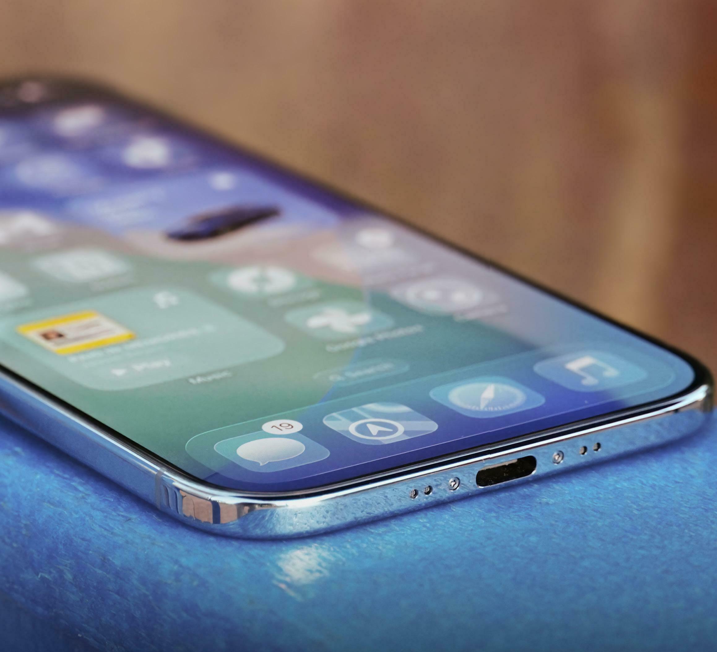 THE IPHONE AIR WOULD BE TWICE AS POPULAR AS THE OLD PLUS MODEL