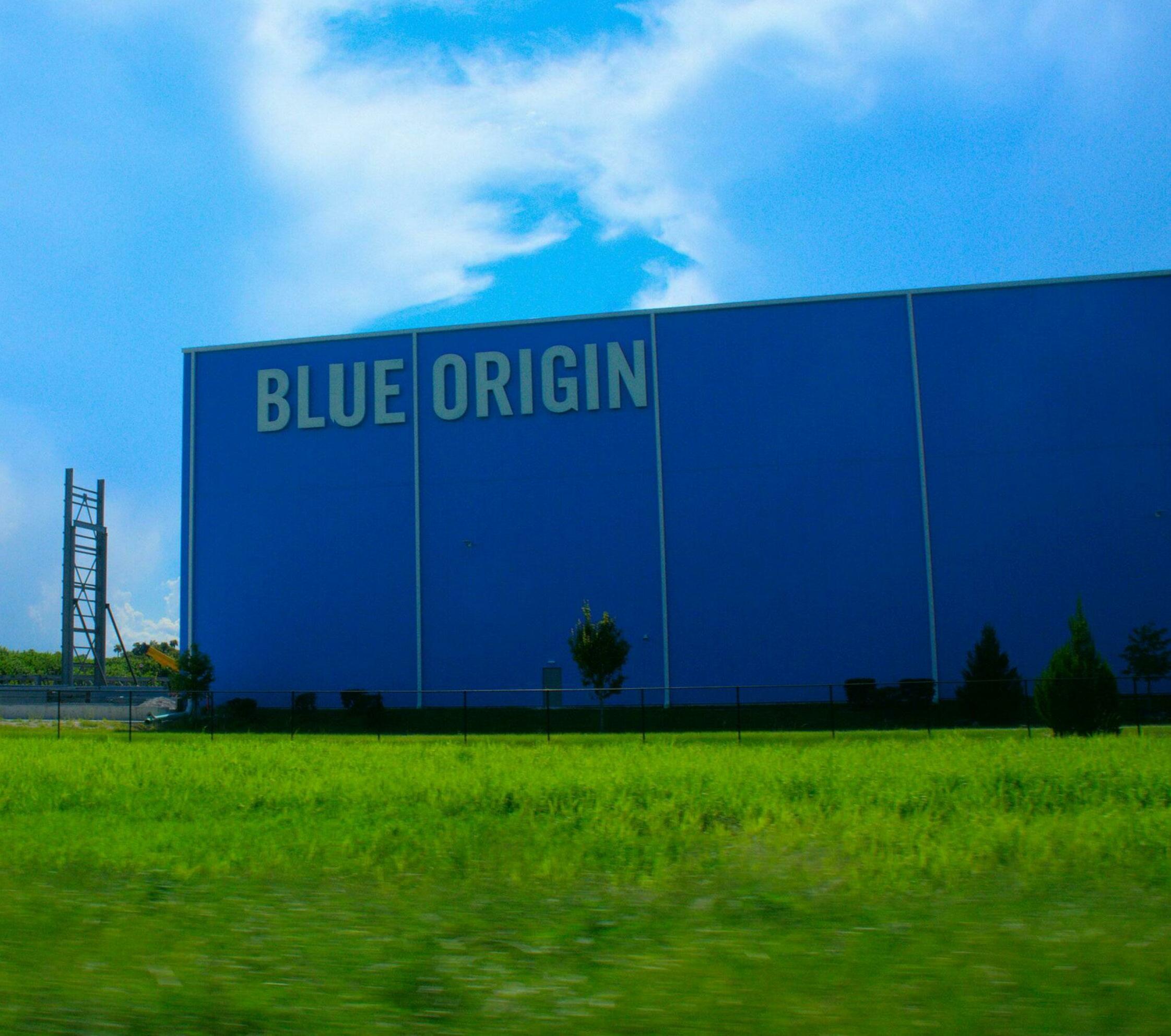FAA GROUNDS BLUE ORIGIN AFTER NEW GLENN MISHAP