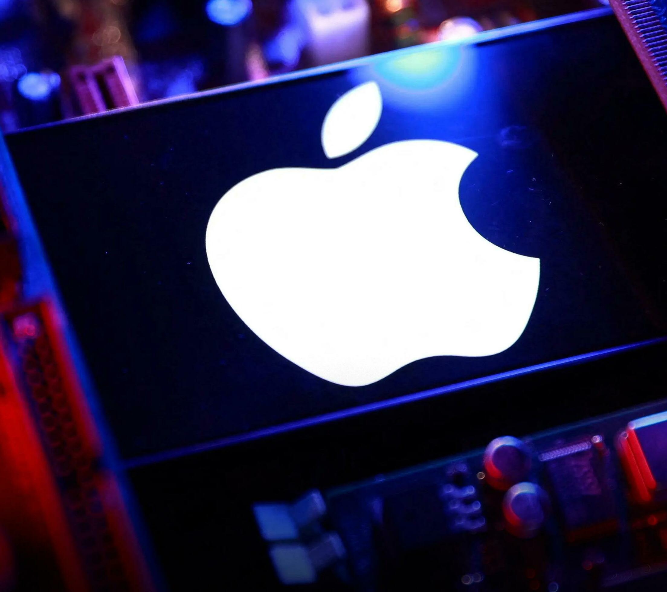 APPLE CUTS MAC RAM OPTIONS AMID MEMORY SHORTAGE