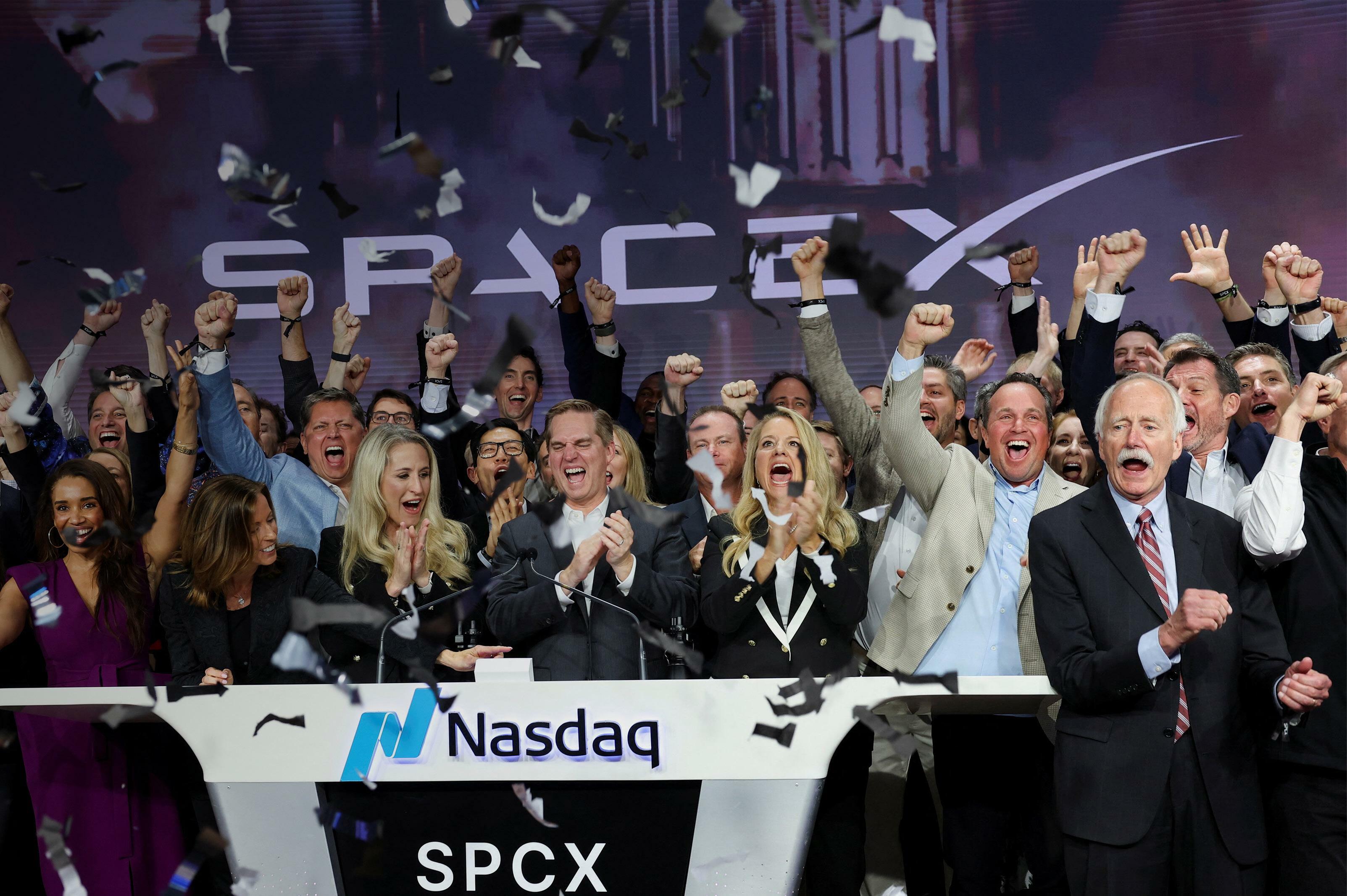 SPACEX’S NASDAQ 100 DEBUT COULD UNLEASH BILLIONS IN PASSIVE INVESTMENT