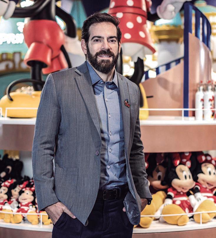 DISNEY PROFUNDIZA SU ROMANCE CON MÉXICO