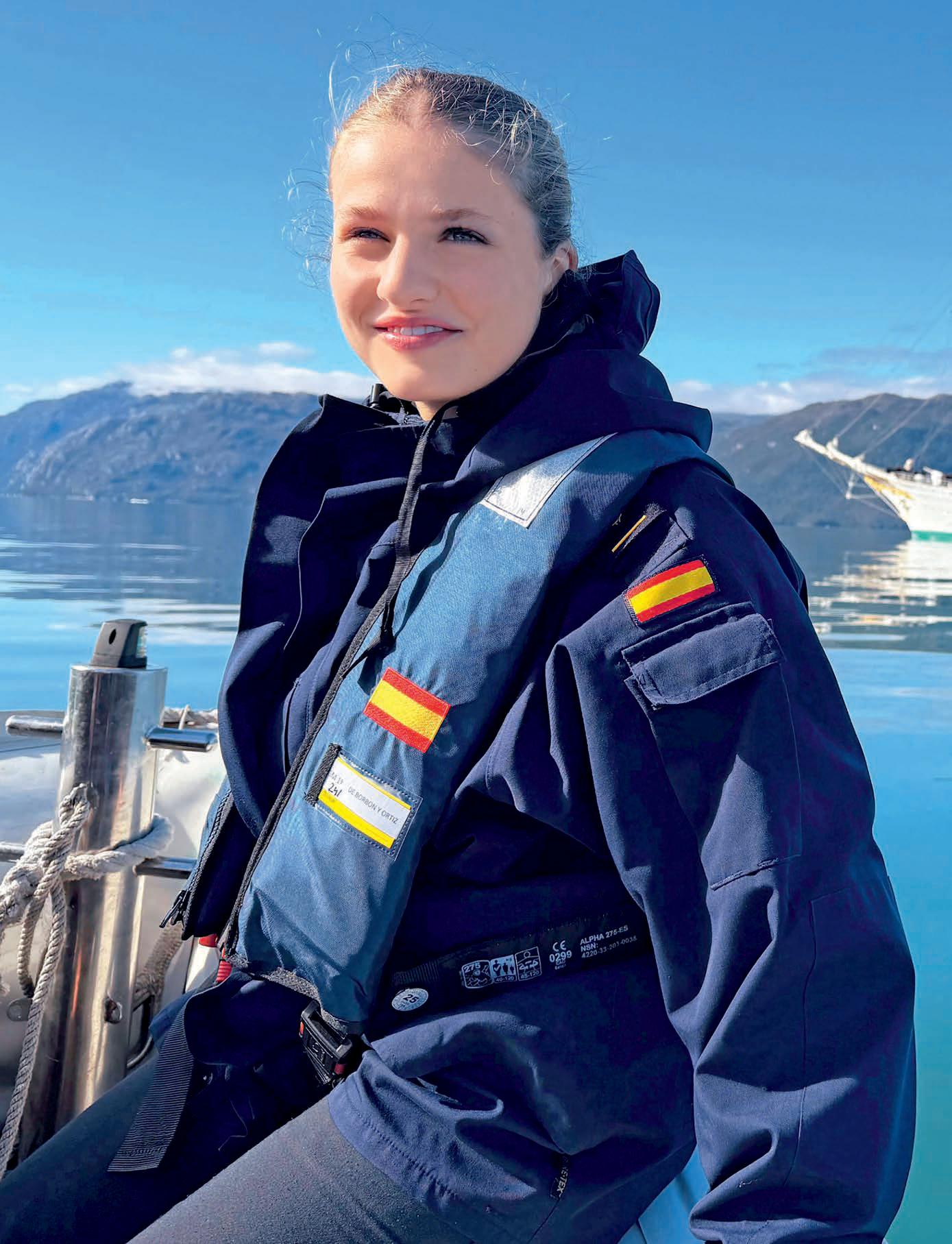 La Princesa Leonor 0299 4220-33 pasa el ecuador de su travesía en barco