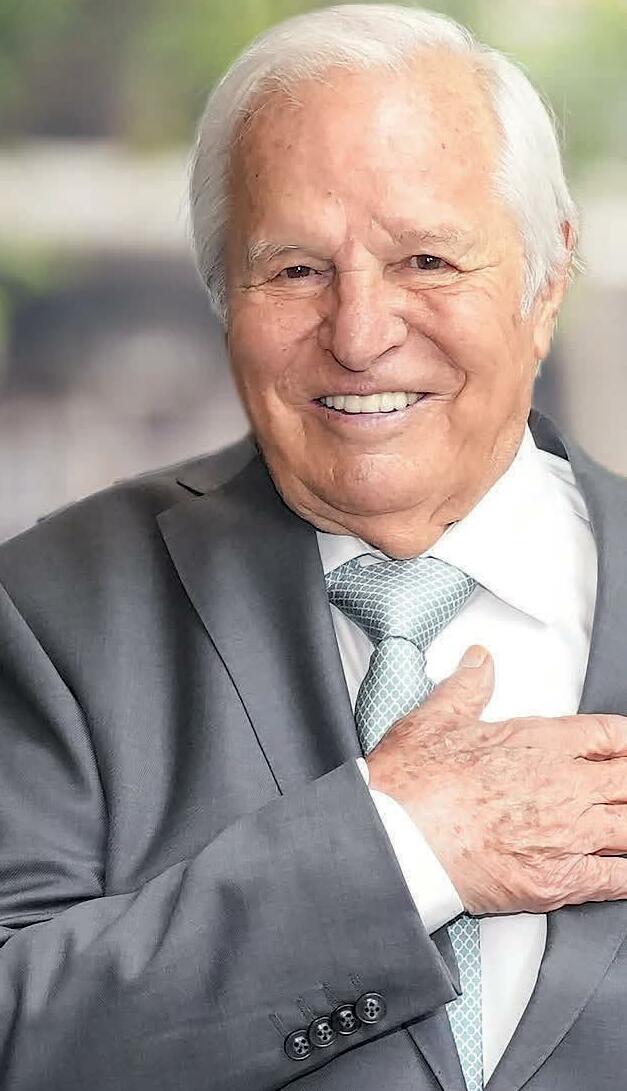 Manuel Benítez, 'El Cordobés': "Estoy dando clases particulares para aprender a leer y escribir"