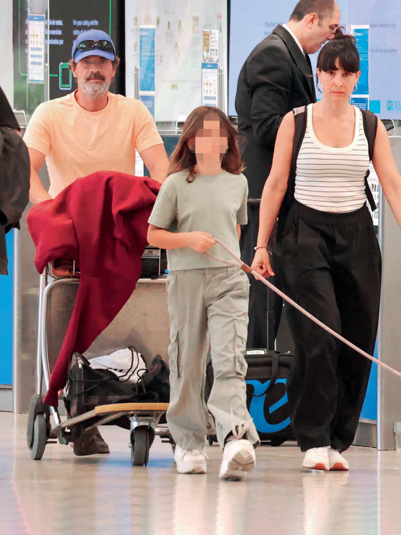 Rodolfo Sancho se refugia en su familia