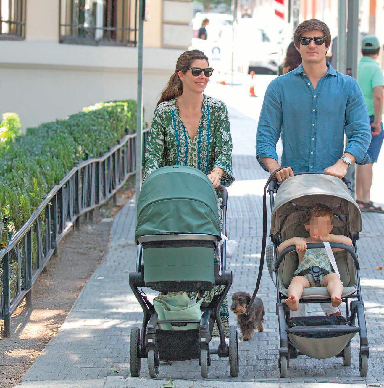 Los condes de Osorno, paseo a dúo con sus hijos