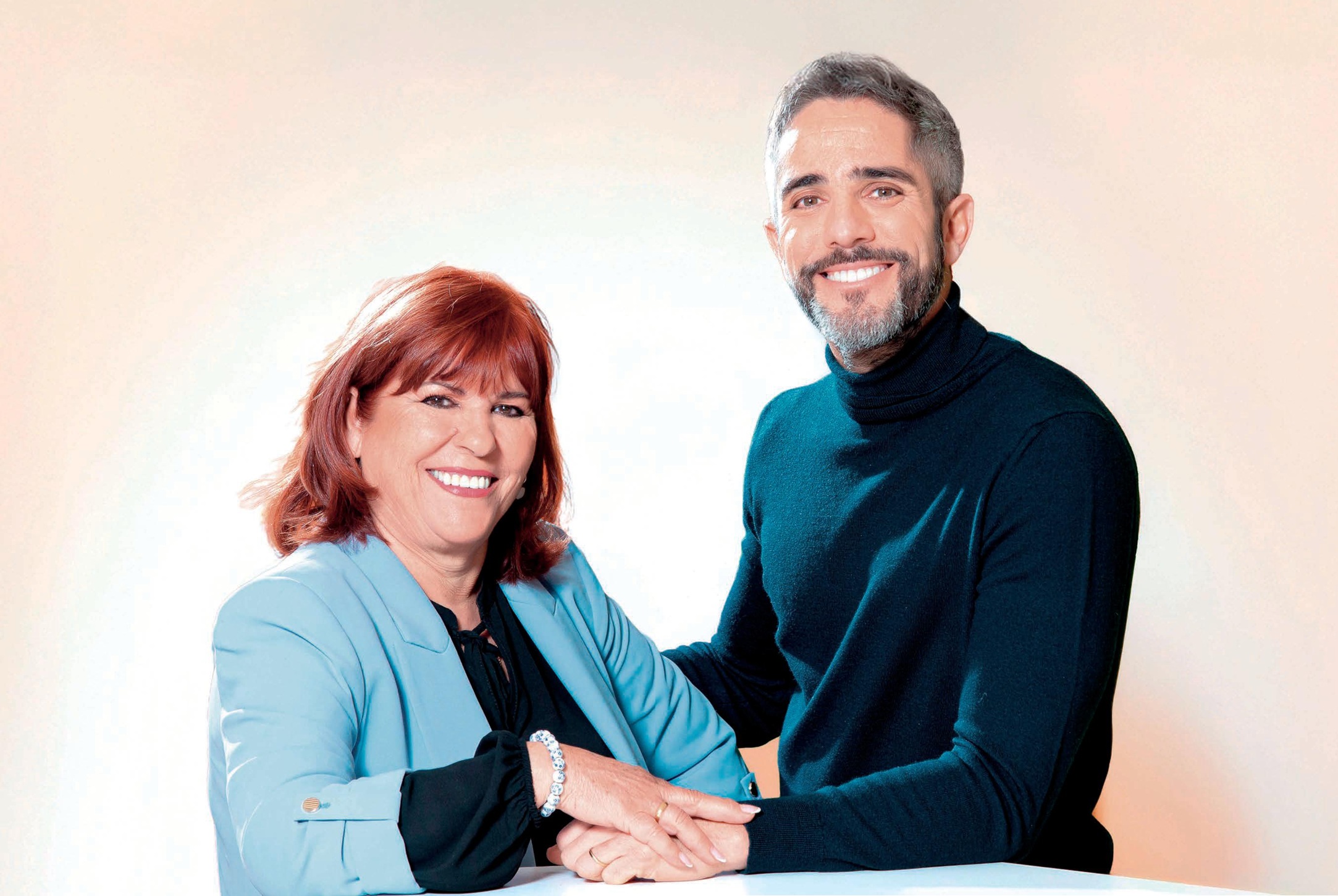 El homenaje de Roberto Leal a su madre: "Descubrí que era una mujer muy valiente cuando enfermó mi padre"