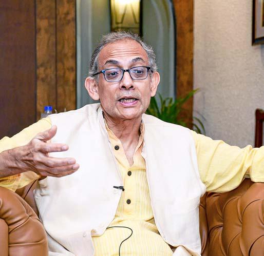 পুরুষরা রান্না করতে পারেন। কিন্তু অর্থ ও সম্মান উপার্জনের মাধ্যম না হলে পুরুষরা রান্না করতে চান না