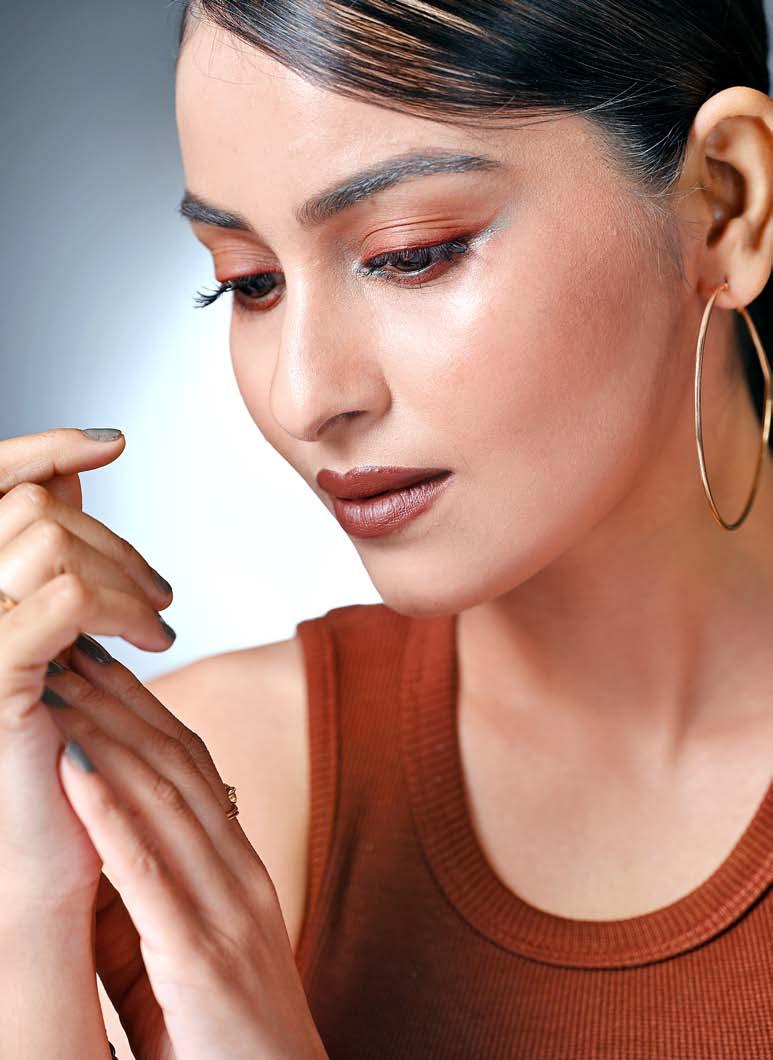 সাজ প্যালেটে ব্রাউনের ছোঁয়া