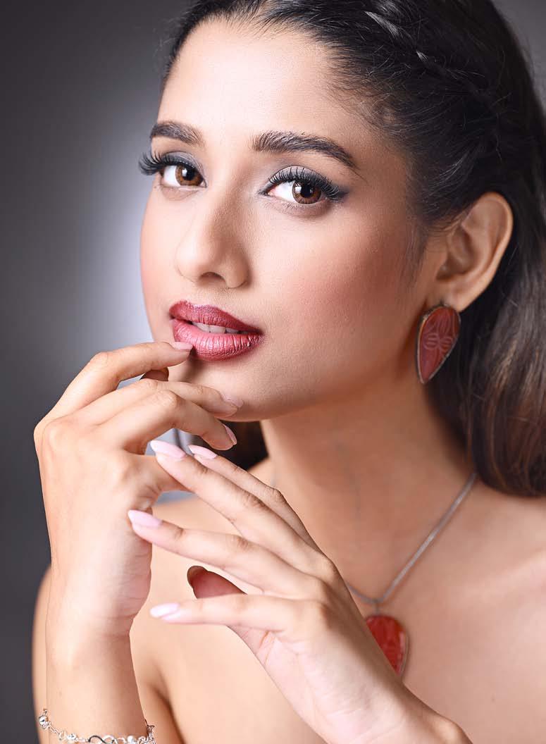 স্মাজড আই-থ্রিডি লিপ ট্রেন্ড
