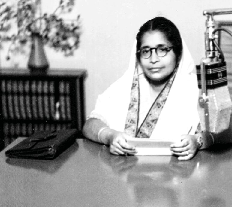 যেখানে পৌঁছতে পারেননি সত্যজিৎ রায়ও...