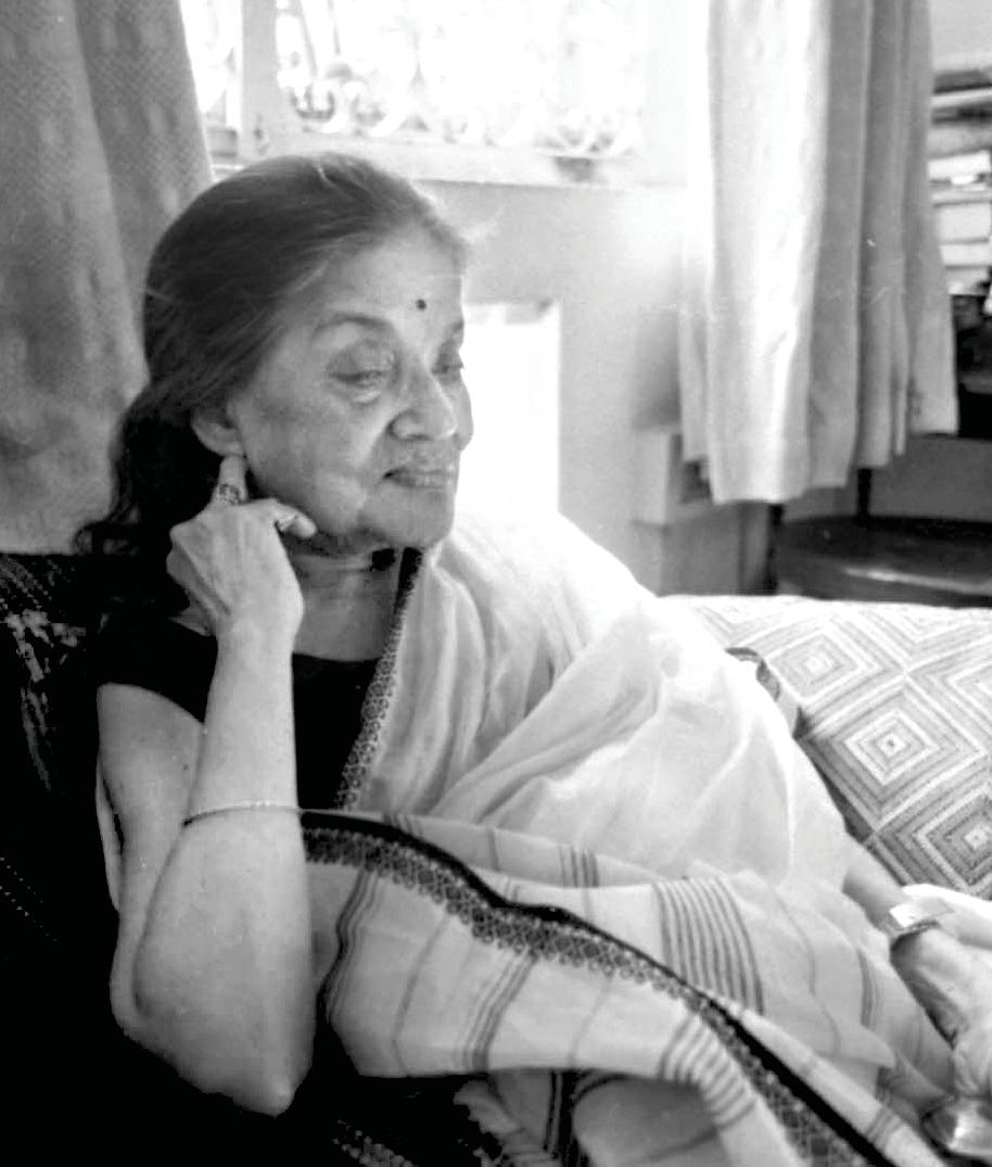 একই অঙ্গে এত রূপ...