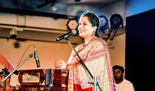 সুরের খেয়ায় জয়তী