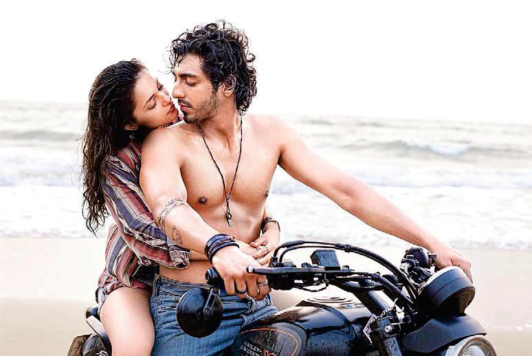 বলিউডে প্রেমের ছবির প্রত্যাবর্তন?