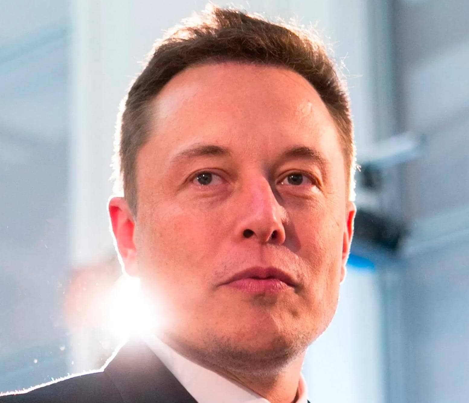 ELON MUSK SELLS $7B IN TESLA SHARES AHEAD OF TWITTER FIGHT